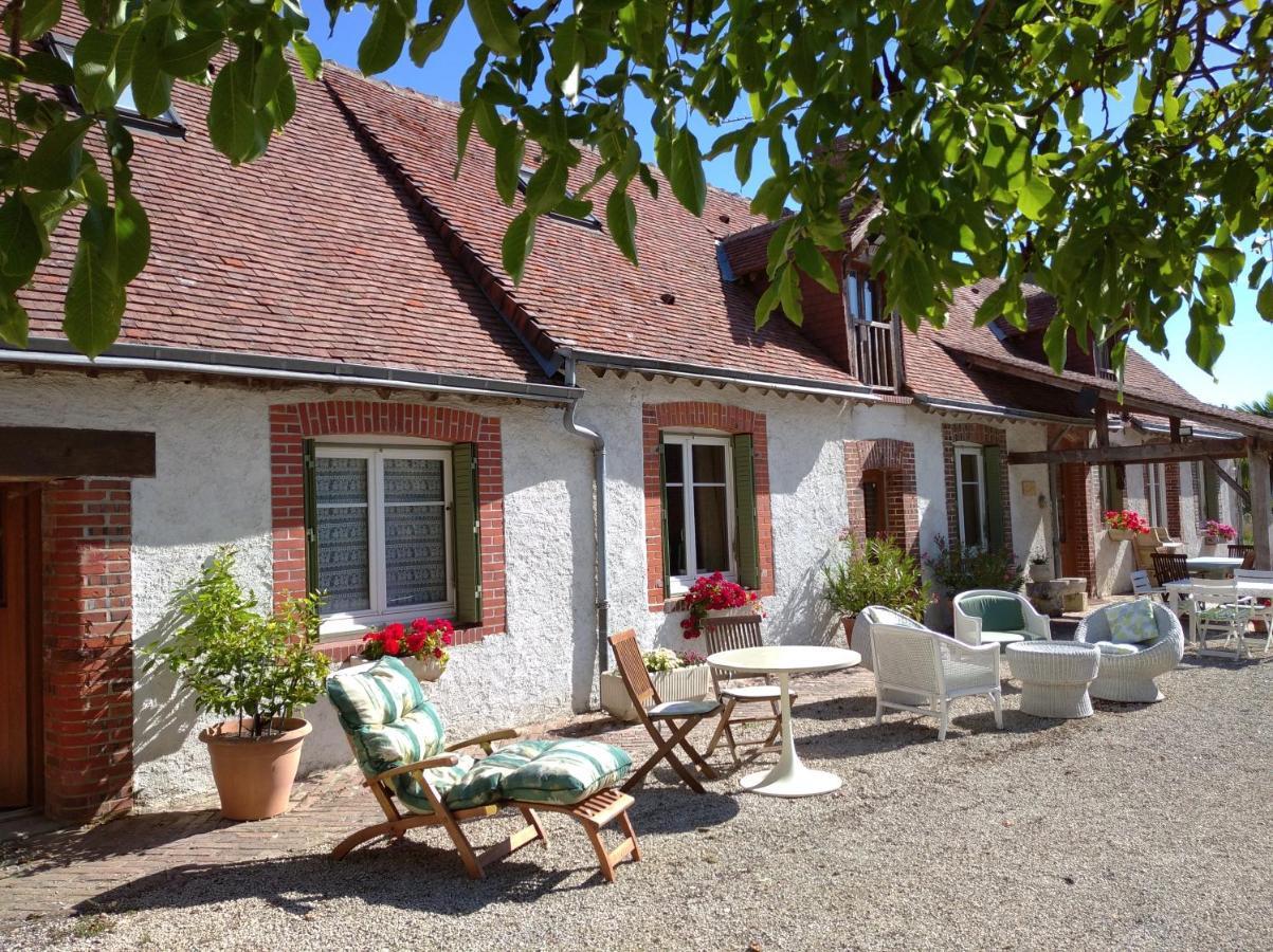 B&B Ferme De La Rouzannerie Pour 2 Ou Famille Lanneray Екстериор снимка