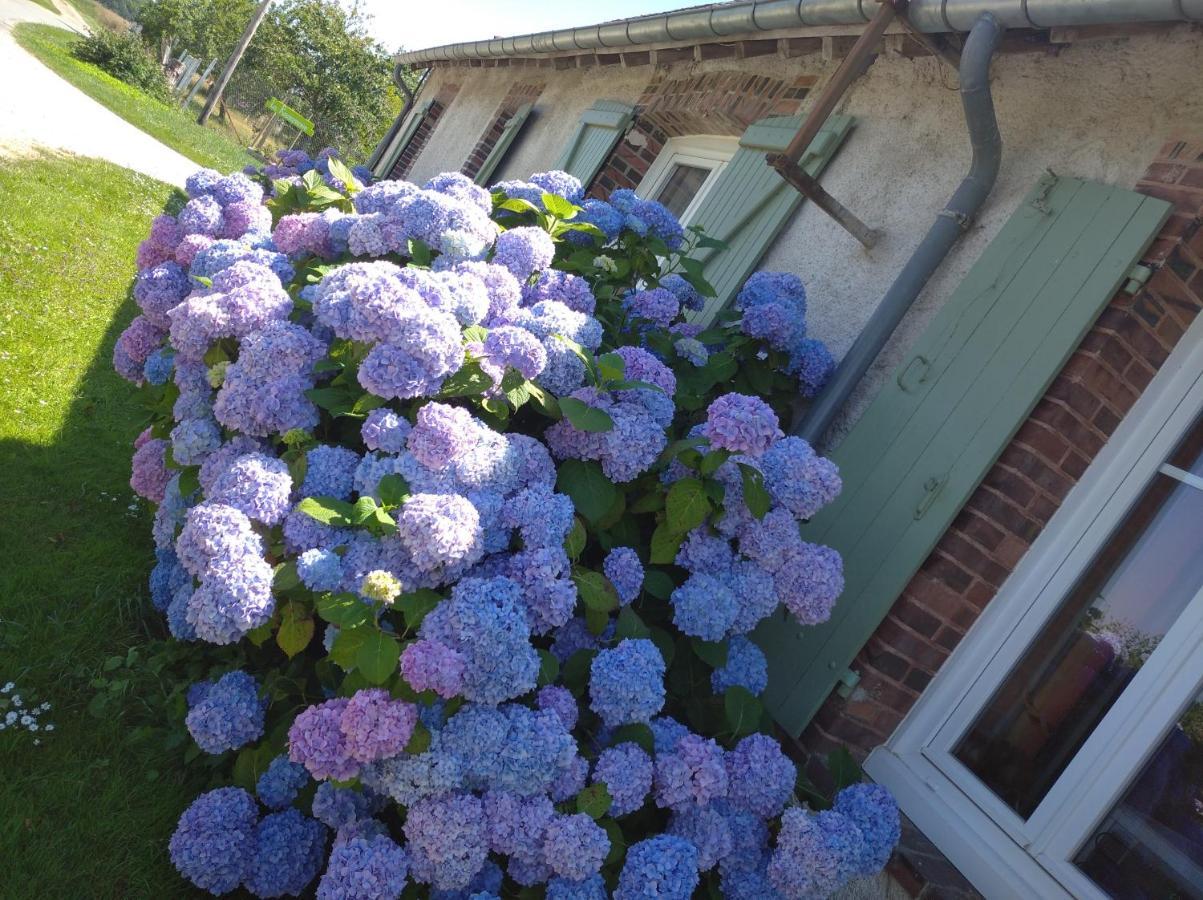 B&B Ferme De La Rouzannerie Pour 2 Ou Famille Lanneray Екстериор снимка